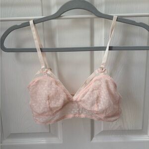 Forever 21 Lace Bralette in Light Pink